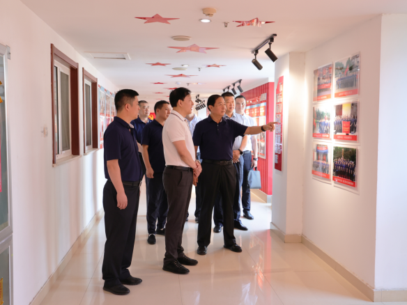 濟(jì)寧市保安服務(wù)有限公司到集團(tuán)公司考察交流419.png