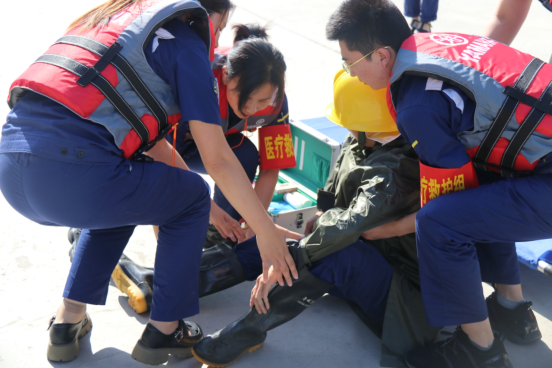 “以‘演’促防 以‘練’備戰(zhàn)”公司保稅區(qū)廠區(qū)開(kāi)展2024年自然災(zāi)害（防臺(tái)風(fēng)、防汛）處置演練活動(dòng)652.png